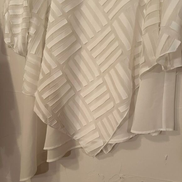 IC by Connie k Women’s Size Large Solid White Asymmetrical 3/4 Sleeve Tunic Top - Picture 13 of 16